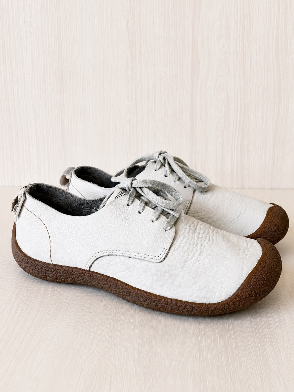 KEEN Mosey Derby Women’s Leather Lace Up Shoes Size 9 Ivory Casual Comfort